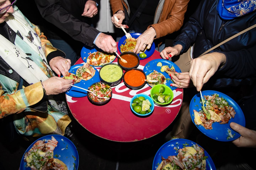 Con la Ruta del Taco y la Ruta del Pan, el Tranvía BJ busca acercar a los visitantes a la oferta gastronómica de Benito Juárez. Facebook Tacos el Vilsito.
