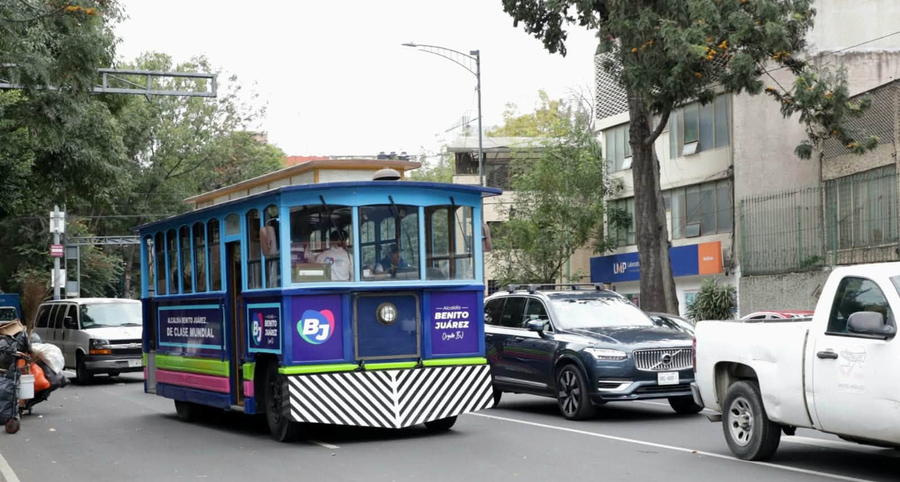 El Tranvía BJ realizó su primer recorrido por el circuito Mixcoac—Insurgentes. Facebook Alcaldía Benito Juárez.